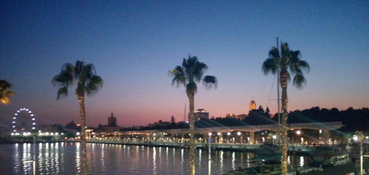 Malagueta Playa Azul Mediterraneo Malaga Ngoại thất bức ảnh